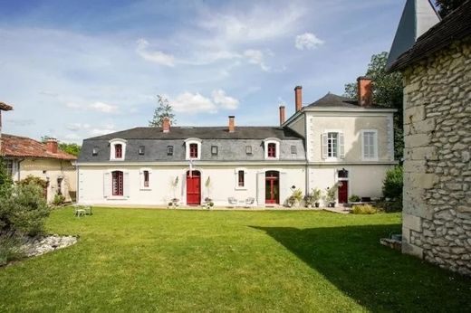 Rural or Farmhouse in Montagrier, Dordogne