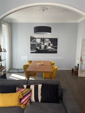Apartment / Etagenwohnung in Beausoleil, Alpes-Maritimes