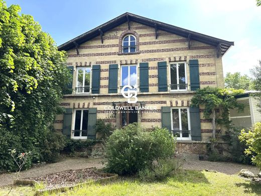 Luxus-Haus in Le Vésinet, Yvelines