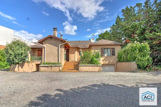 Casa de lujo en Décines-Charpieu, Ródano