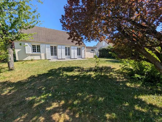 Maison de luxe à Bois-le-Roi, Seine-et-Marne