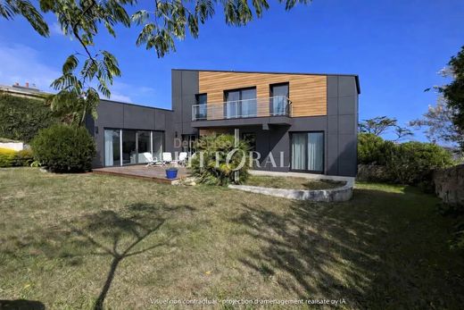 Luxury home in Trégastel, Côtes-d'Armor