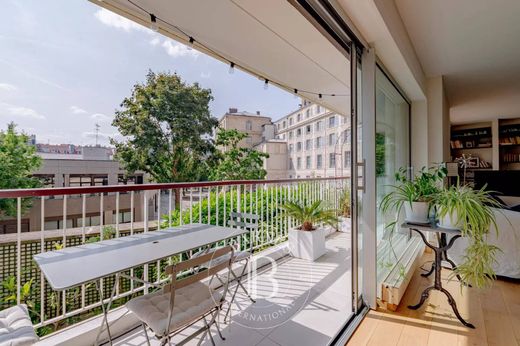 Apartment in Sorbonne, Jardin des Plantes, Saint-Victor, Paris