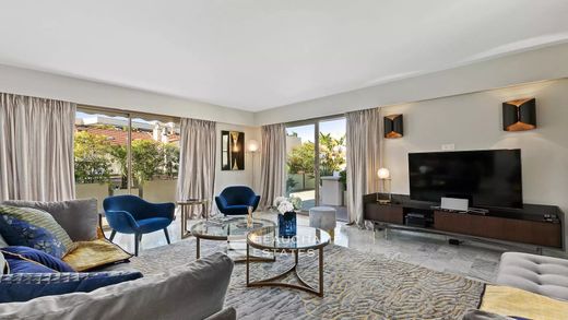 아파트 / 칸, Alpes-Maritimes