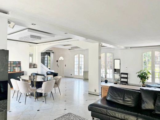 Luxury home in Chennevières-sur-Marne, Val-de-Marne