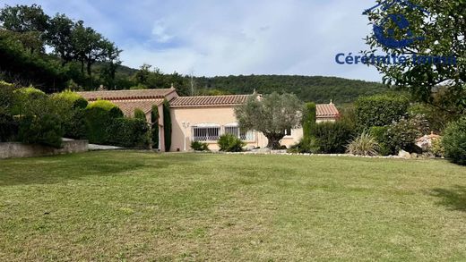 Reynès, Pyrénées-Orientalesのヴィラ