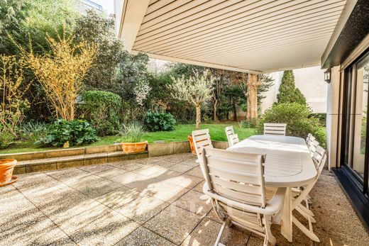 Apartment in Boulogne-Billancourt, Hauts-de-Seine