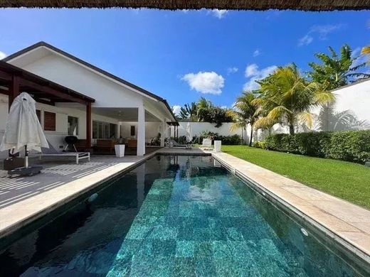 Villa in Grand Baie, Rivière du Rempart District