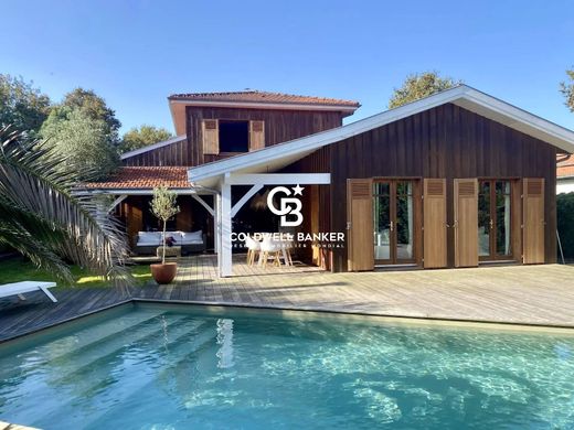 Luxury home in Gujan-Mestras, Gironde