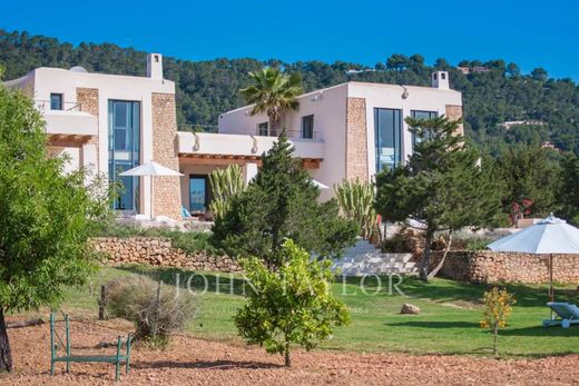 Villa a Es Cubells, Isole Baleari