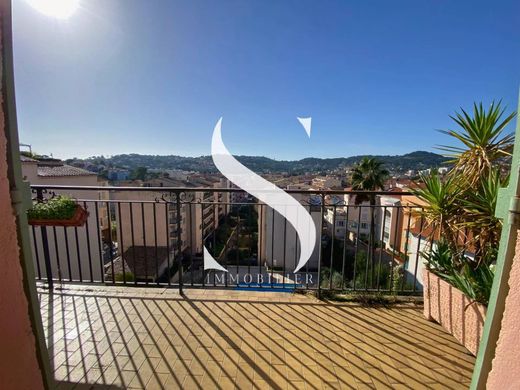 Appartement à Vallauris, Alpes-Maritimes