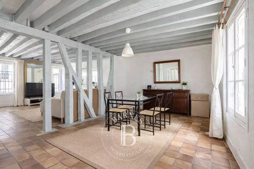 Daire Chatelet les Halles, Louvre-Tuileries, Palais Royal, Paris