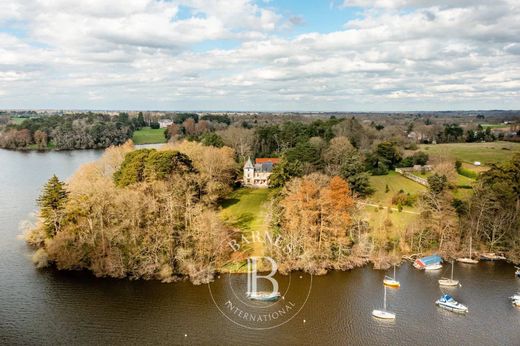 Carquefou, Loire-Atlantiqueの高級住宅