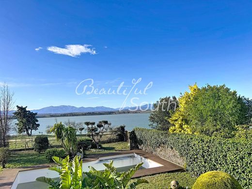 Luxury home in Villeneuve-de-la-Raho, Pyrénées-Orientales