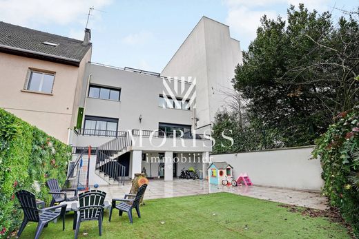 Maison de luxe à Noisy-le-Sec, Seine-Saint-Denis