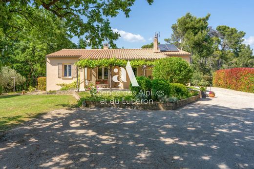 Luxury home in Goult, Vaucluse