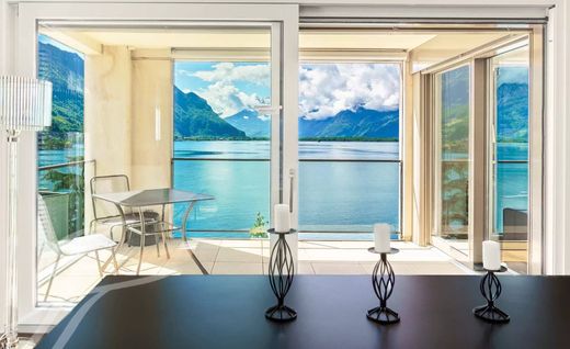 Daire Montreux, Riviera-Pays-d'Enhaut District