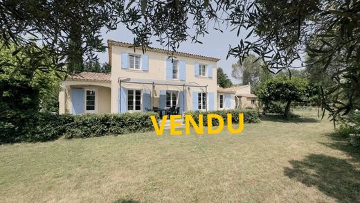 ‏בתי יוקרה ב  Saint-Cannat, Bouches-du-Rhône