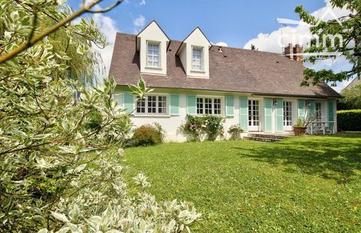 Casa de lujo en Saint-Nom-la-Bretêche, Yvelines