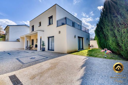 Luxury home in Jassans-Riottier, Ain