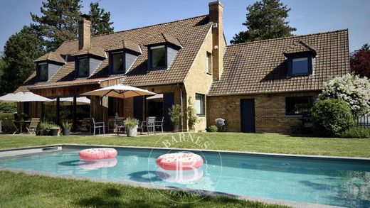 Maison de luxe à Croix, Nord