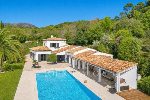 Casa di lusso a La Colle-sur-Loup, Alpi Marittime