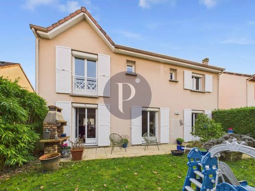 Luxe woning in Antony, Hauts-de-Seine