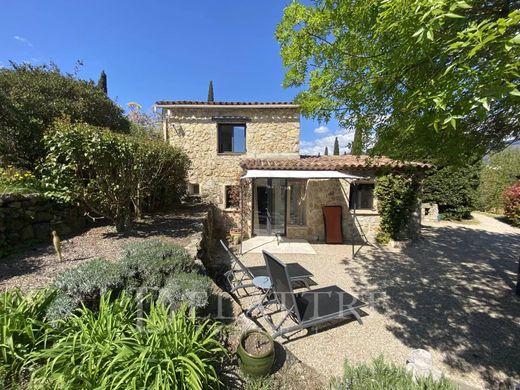 Luxus-Haus in Châteauneuf-Grasse, Alpes-Maritimes