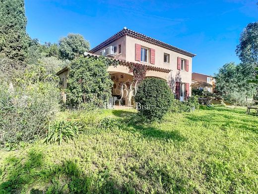 Villa in Le Plan-de-la-Tour, Var