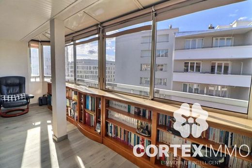 Dúplex en Villeurbanne, Ródano