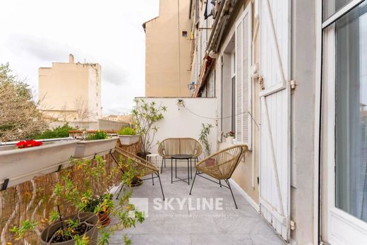 Apartment / Etagenwohnung in Marseille, Bouches-du-Rhône