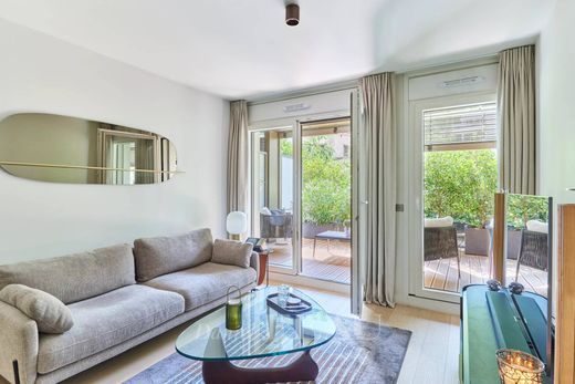 Piso / Apartamento en Tour Eiffel, Invalides – Ecole Militaire, Saint-Thomas d’Aquin, Paris