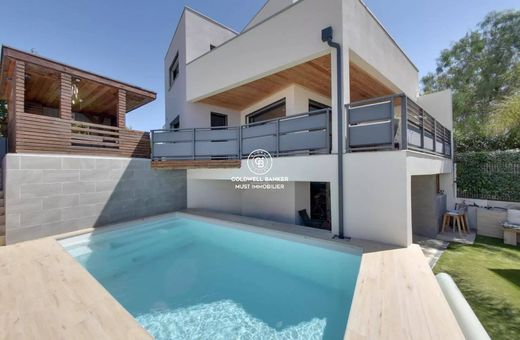 Villa Villeneuve-de-la-Raho, Pyrénées-Orientales