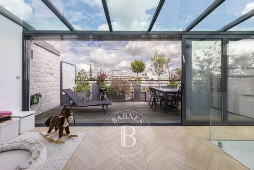 Apartment in Motte-Picquet, Commerce, Necker, Paris