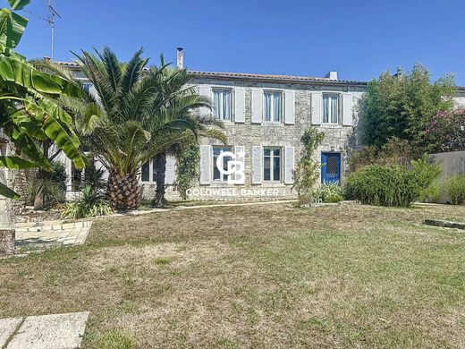 Luxury home in Châtelaillon-Plage, Charente-Maritime