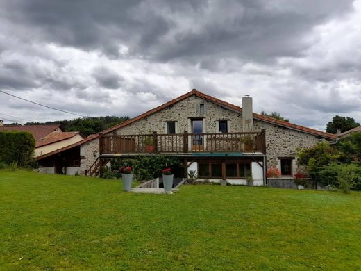Luxury home in Saint-Privat-des-Prés, Dordogne