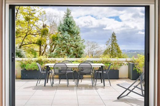 Apartment in Garches, Hauts-de-Seine