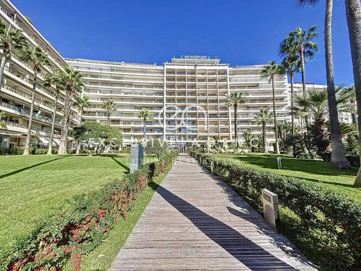 아파트 / 칸, Alpes-Maritimes