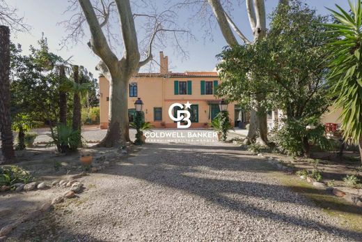 Rural or Farmhouse in Perpignan, Pyrénées-Orientales