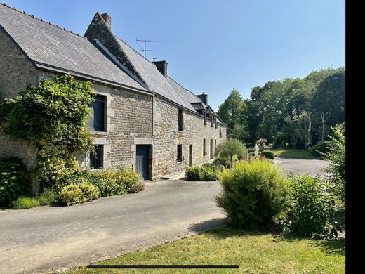 Luxus-Haus in Dinan, Côtes-d'Armor