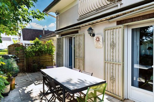 Luxe woning in Athis-Mons, Essonne