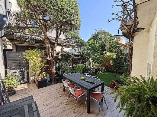 Luxury home in Cannes La Bocca, Alpes-Maritimes