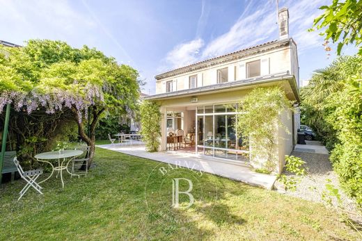 Элитный дом, Le Bouscat, Gironde