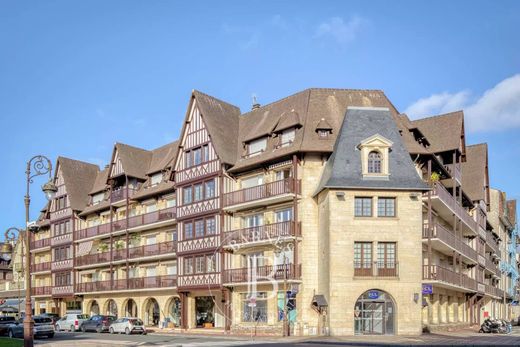 아파트 / Deauville, Calvados