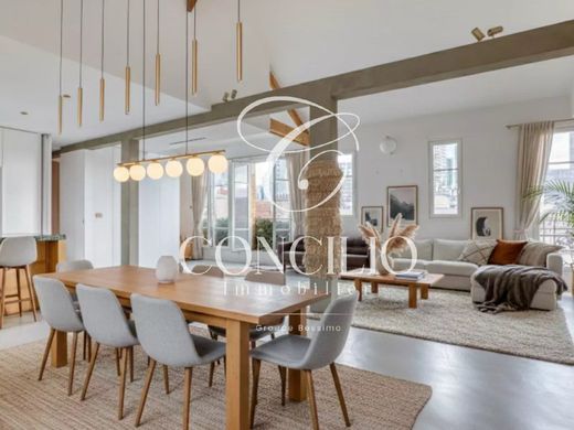 Loft in Puteaux, Hauts-de-Seine