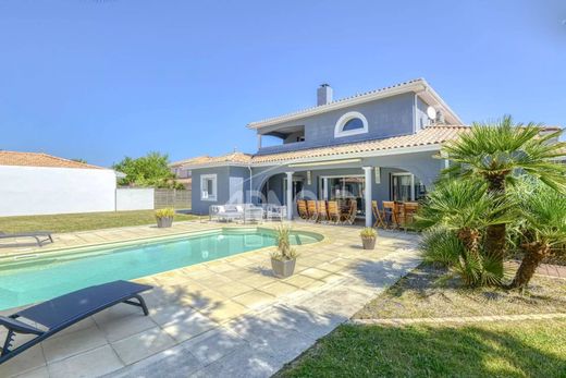 Luxury home in Les Sorinières, Loire-Atlantique