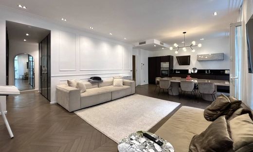 ﺷﻘﺔ ﻓﻲ كان, Alpes-Maritimes