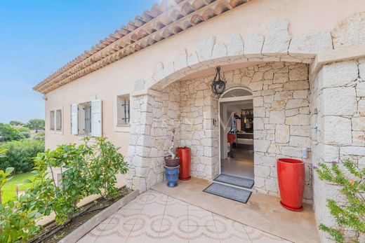 Villa in Cagnes-sur-Mer, Alpes-Maritimes
