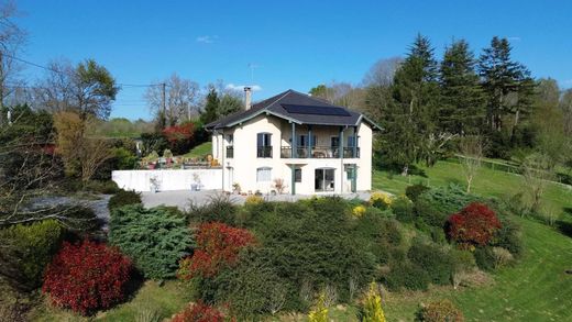 Luxus-Haus in Sauveterre-de-Béarn, Pyrénées-Atlantiques
