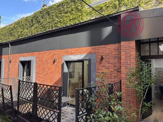 Apartment / Etagenwohnung in Bastille, République, Nation-Alexandre Dumas, Paris